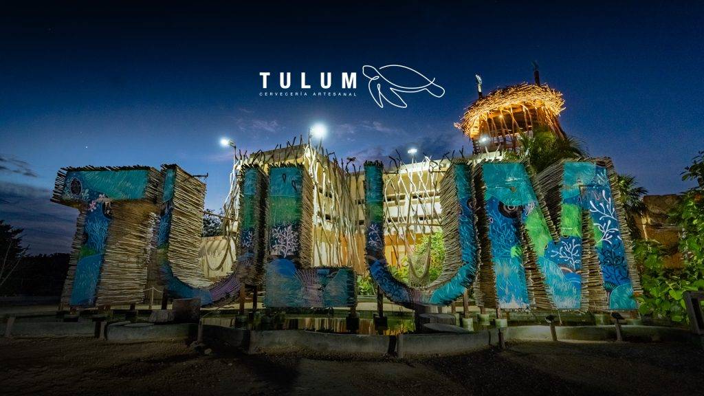 Letras Azules en Tulum